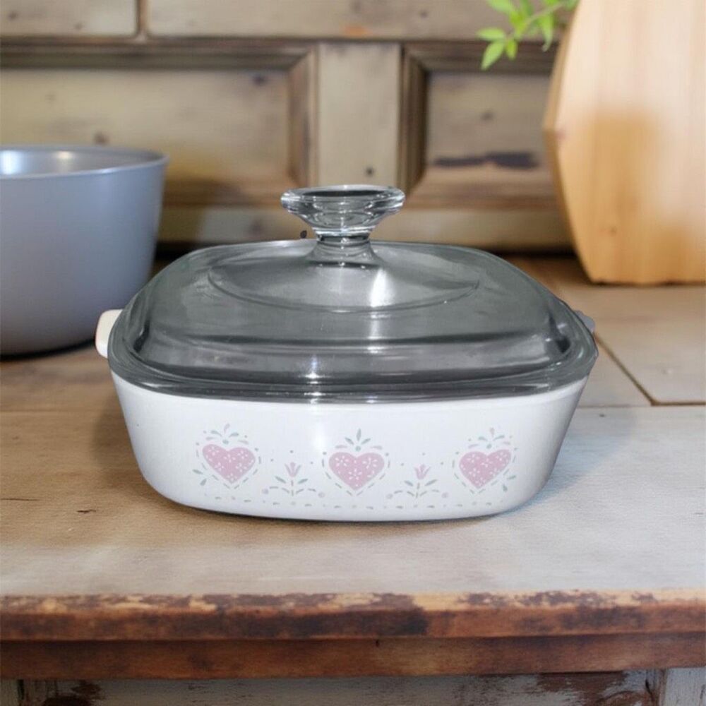 Vintage Corning Ware Forever Yours Pink Hearts Design 1 QT Casserole Dish